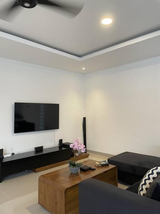 Villa Akmali Umalas 2Br With Private Pool & Jacuzzi Canggu Exterior foto